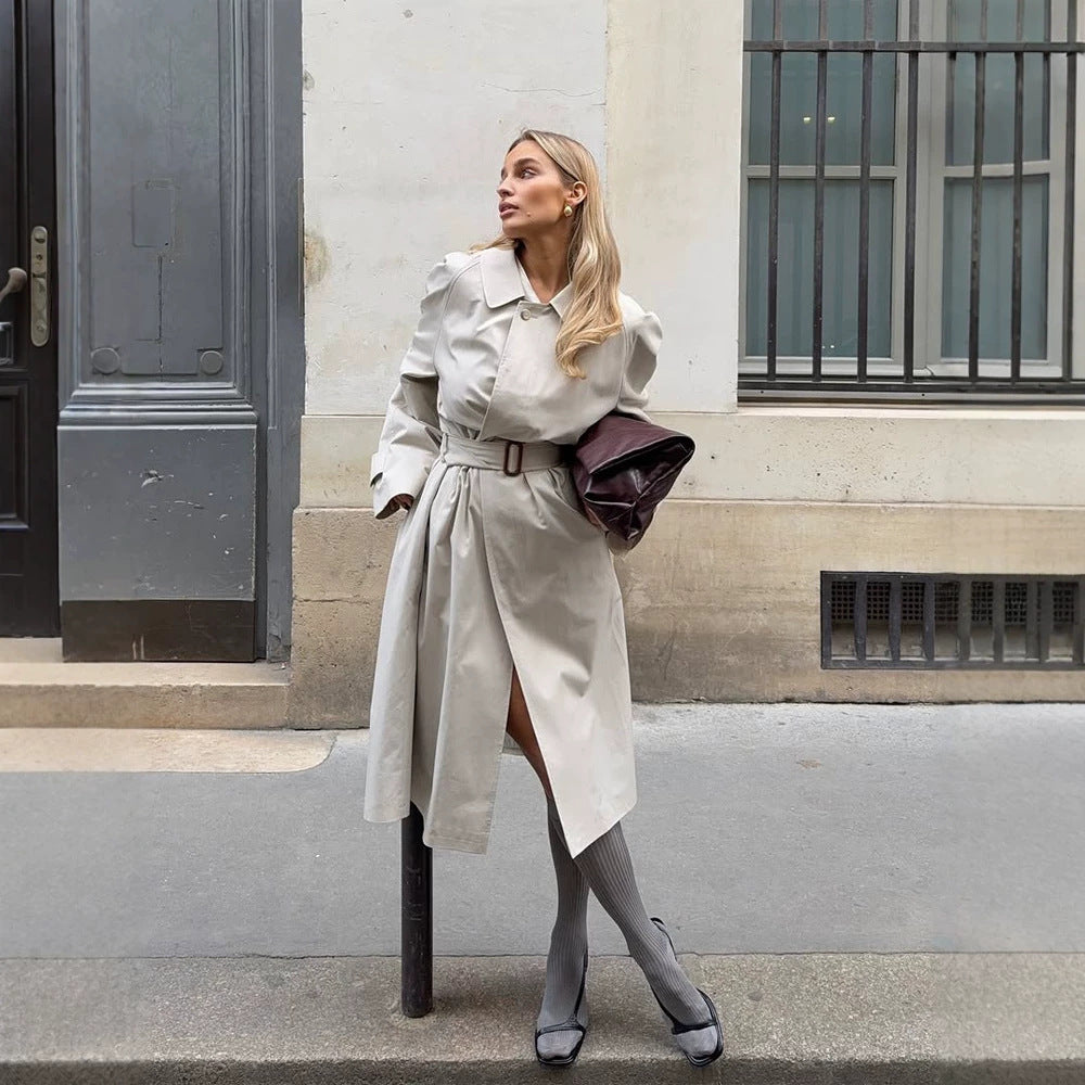 Women's mid-length trench coat in cocoon cut with belt and raglan sleeves Mune Fashion