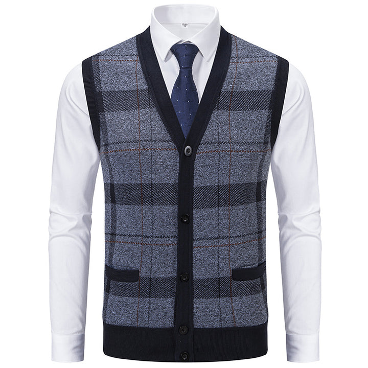Men's Sleeveless Knit Vest with Diamond Pattern, V-Neck and Button Placket Mune Fashion