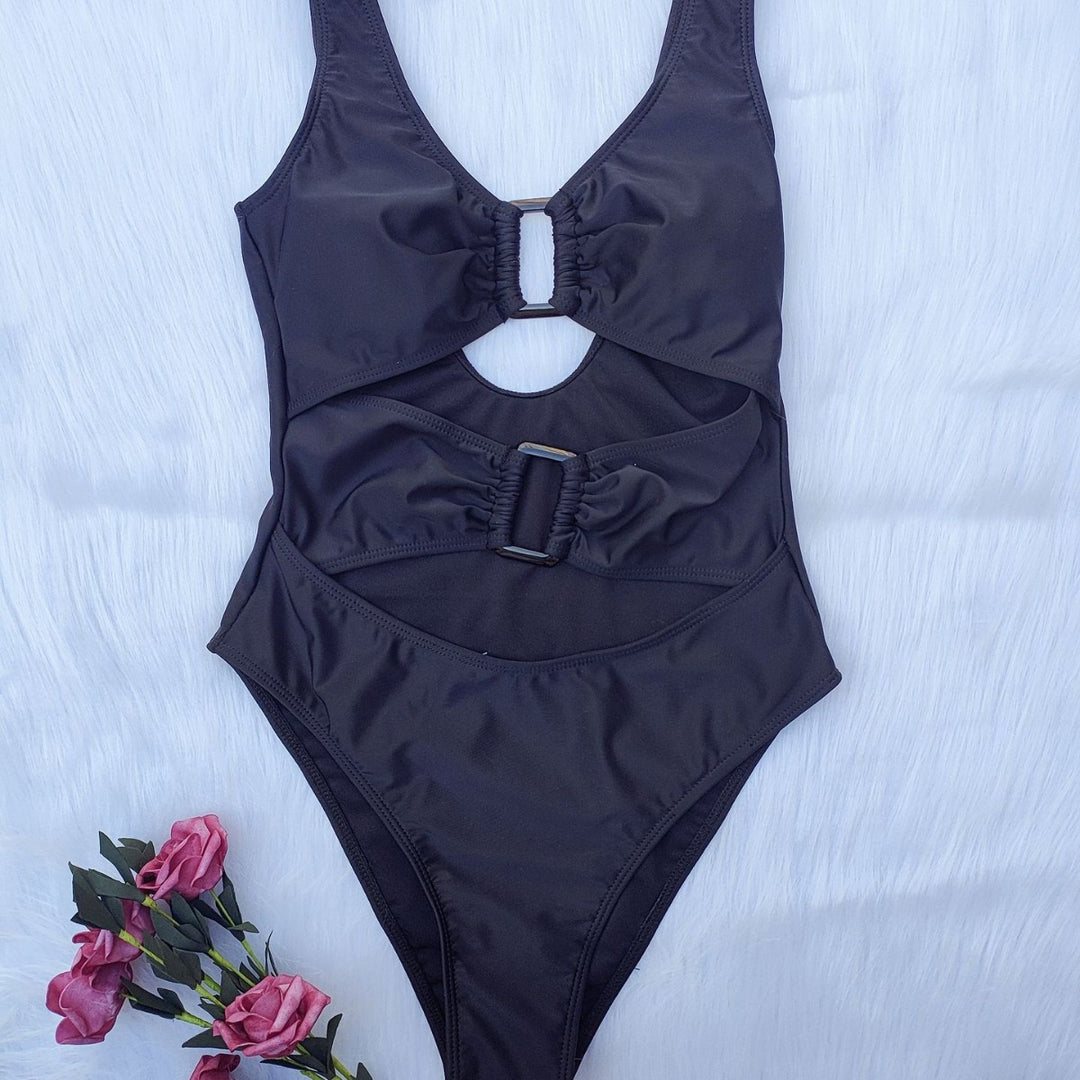 Women's One-Piece Swimsuit with Fashionable Cut-Outs and Elegant Design Mune Fashion