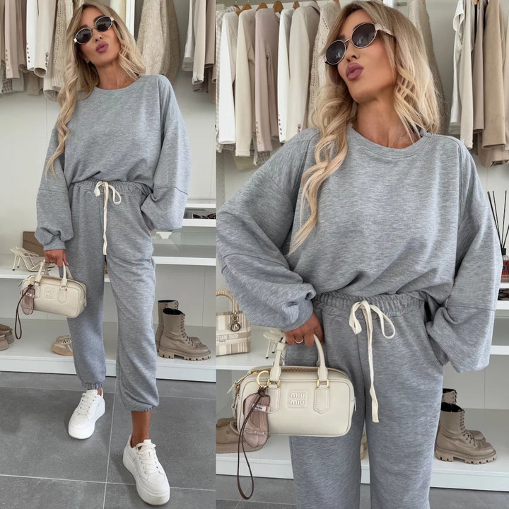 Women Oversized Loungewear Set made of soft brushed sweat with drawstring joggers and relaxed pullover Mune Fashion