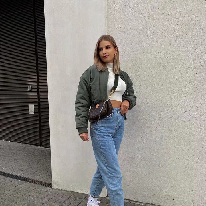 Ladies nan cropped bomber jacket with stand-up collar, padded interior and applied flap pockets Mune Fashion