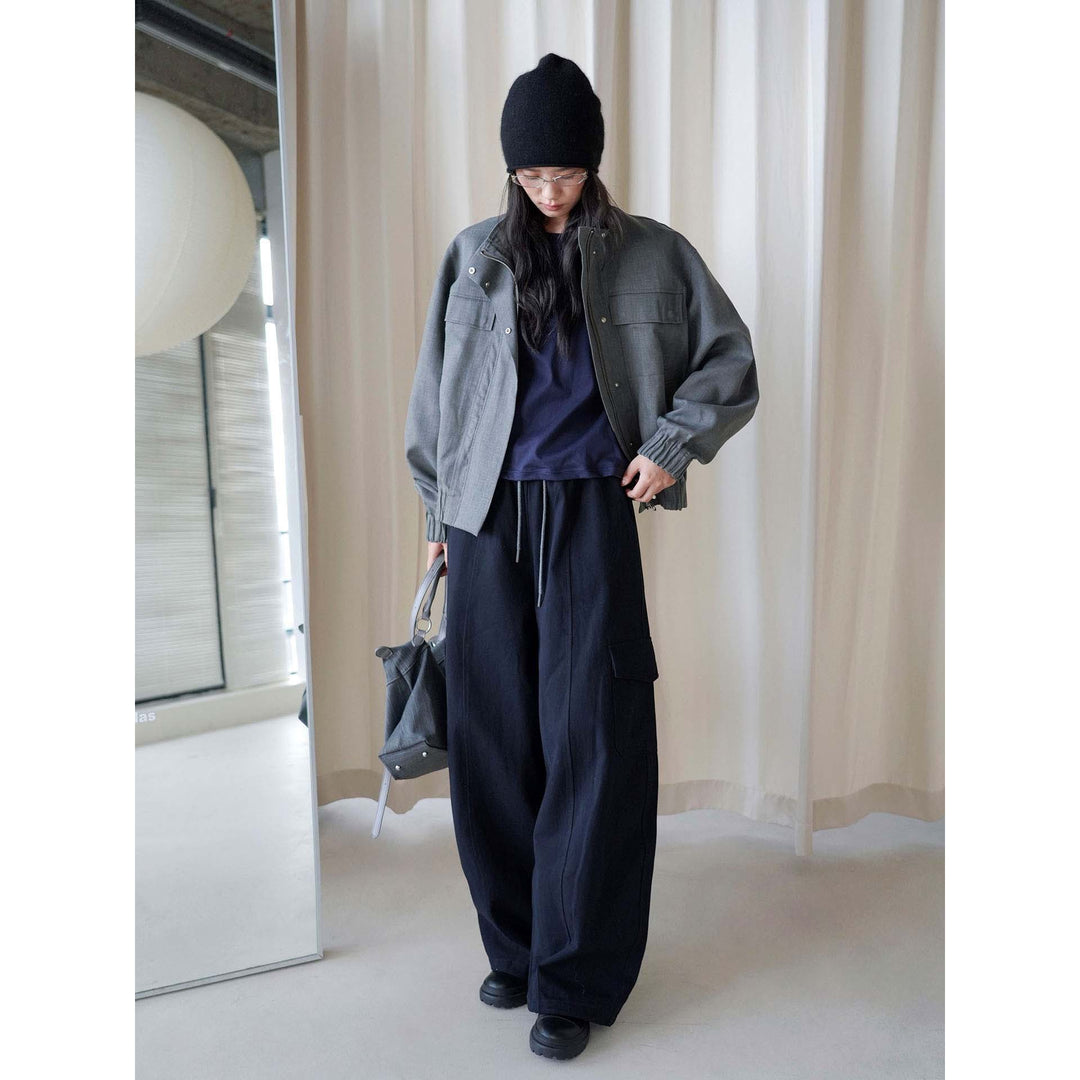 Women's loose Cargo pants with elastic waistband and large flap pockets Mune Fashion