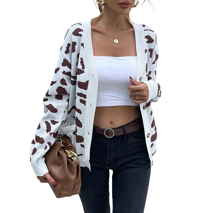 Women's short-cut V-neck knitted cardigan with animal jacquard and pockets Mune Fashion