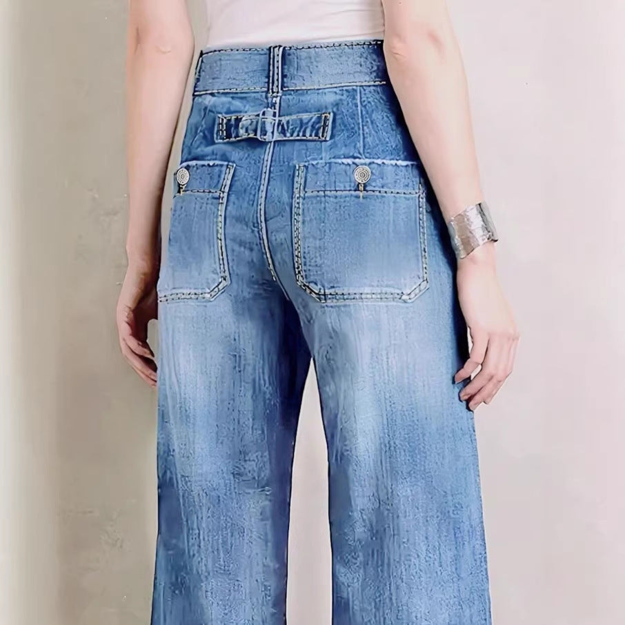 Ladies light vintage-inspired culotte jeans with visible seam panels and patch front pockets Mune Fashion