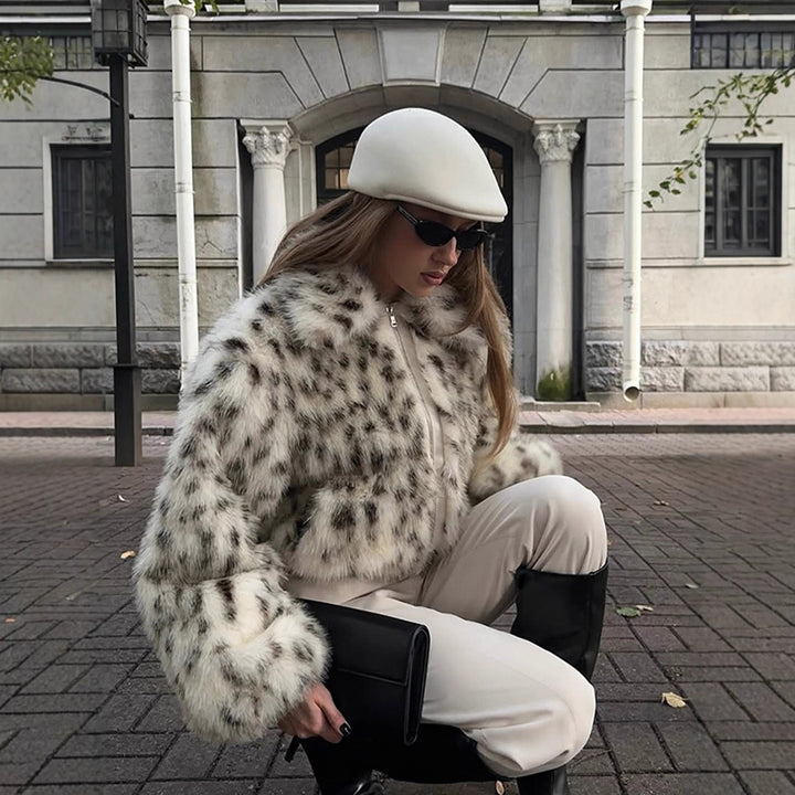 Women’s Short Bomber Jacket made of Faux Fur with Dalmatian Pattern and Stand-Up Collar Mune Fashion