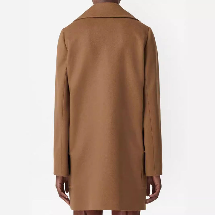 Women short coat in minimalist double-breasted wool blend with wide lapels Mune Fashion