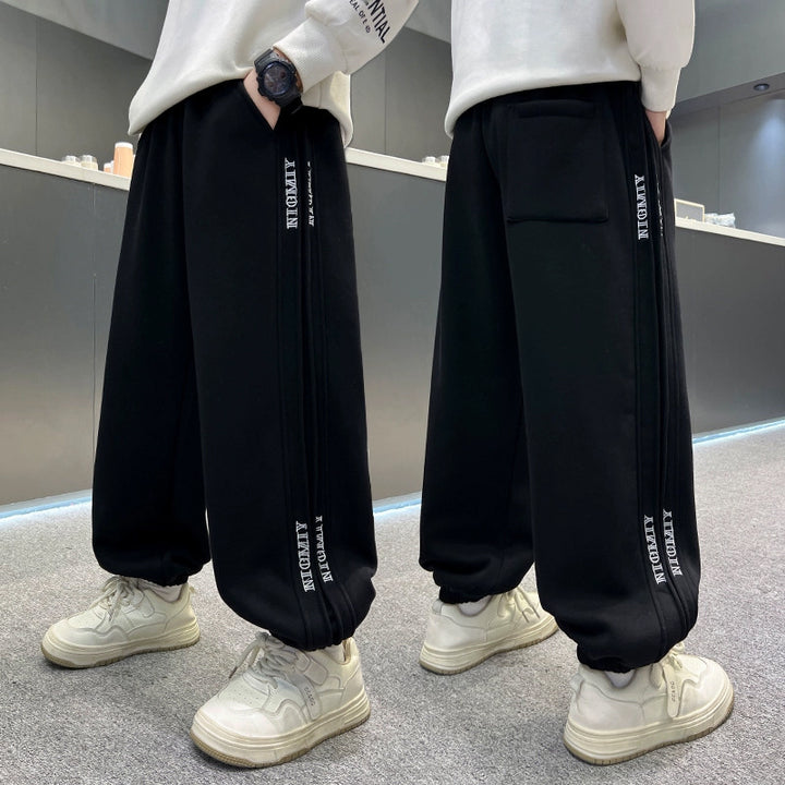 Unisex casual sweatpants with fashionable details Mune Fashion