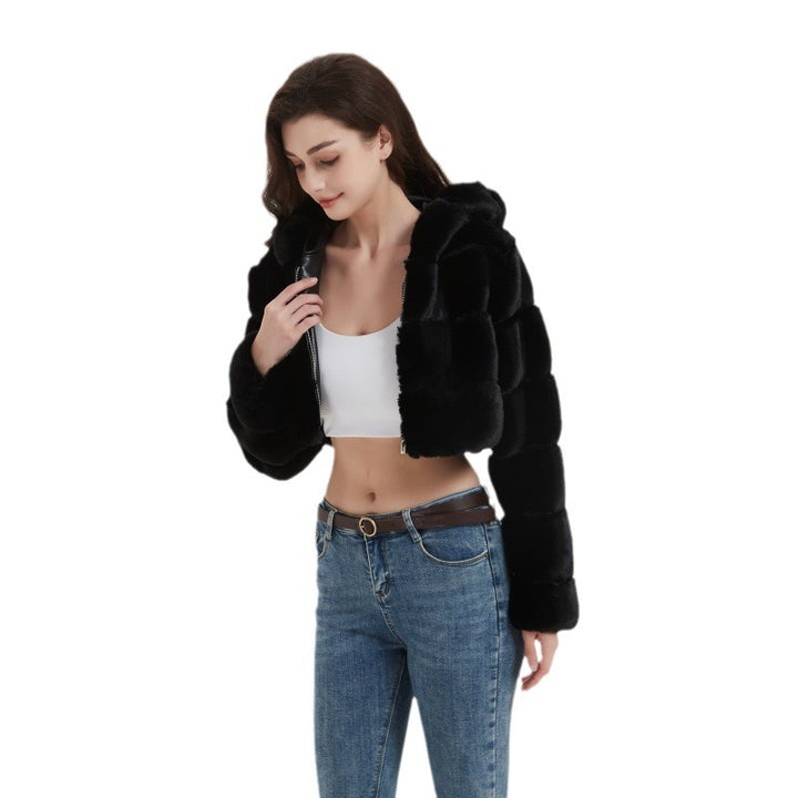 Women's Cropped Faux Fur Jacket with Quilted Panel Design and Hood Mune Fashion