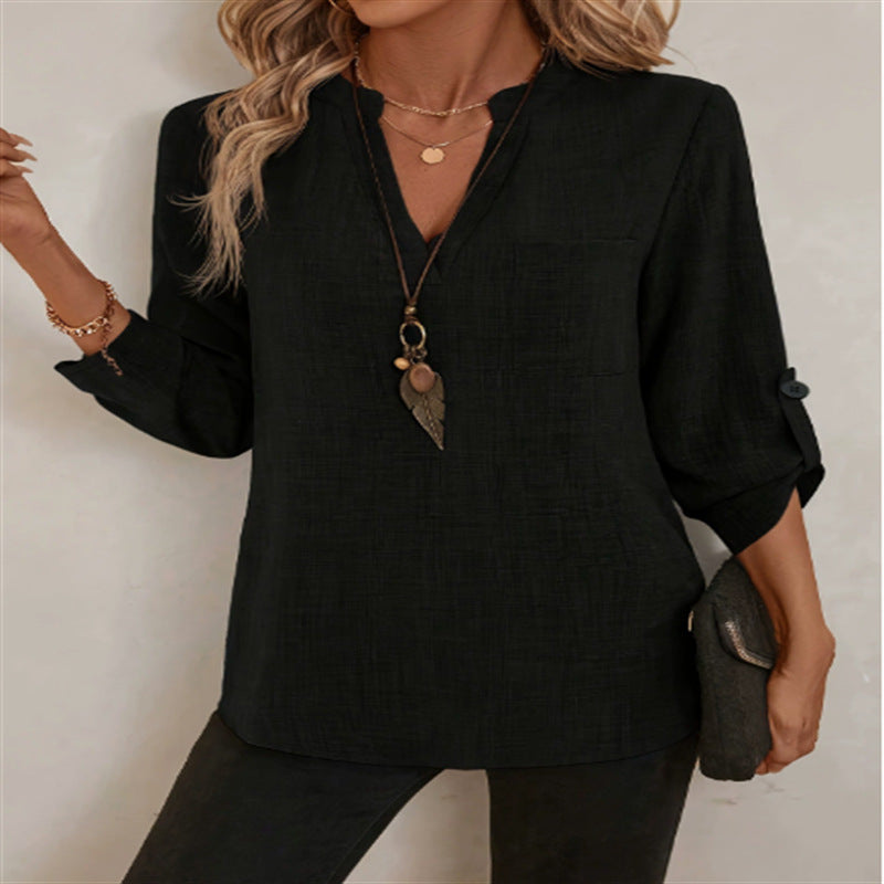 Women casual linen look blouse with V-neck, chest pocket androllable sleeves Mune Fashion