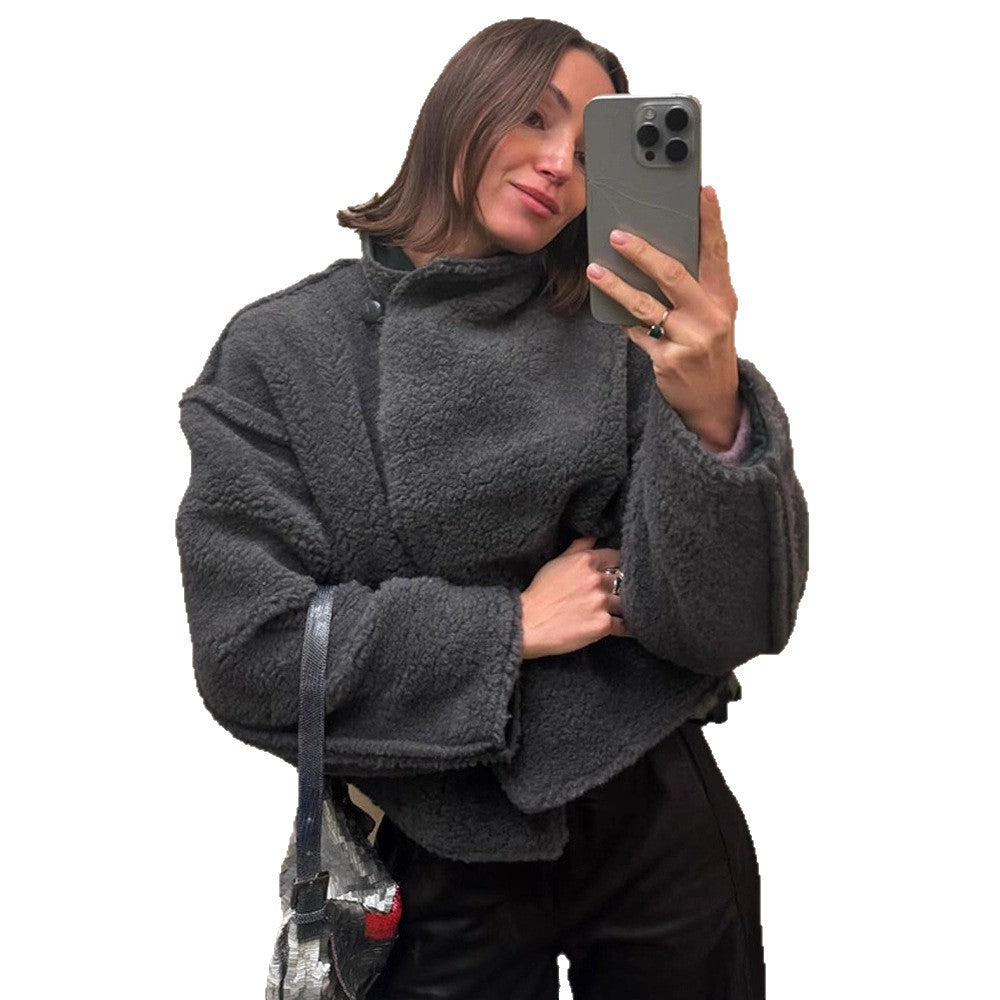 Women short cut teddy faux fur blouse jacket with high stand-up collar and boxy silhouette Mune Fashion