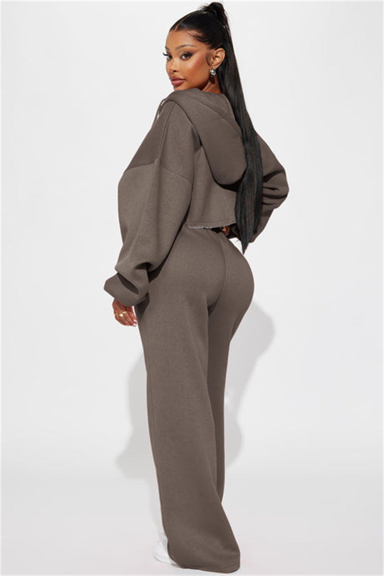Women's Hooded Crop Top and Loose Jogging Pants Lounge Set made of Soft Fleece Mune Fashion
