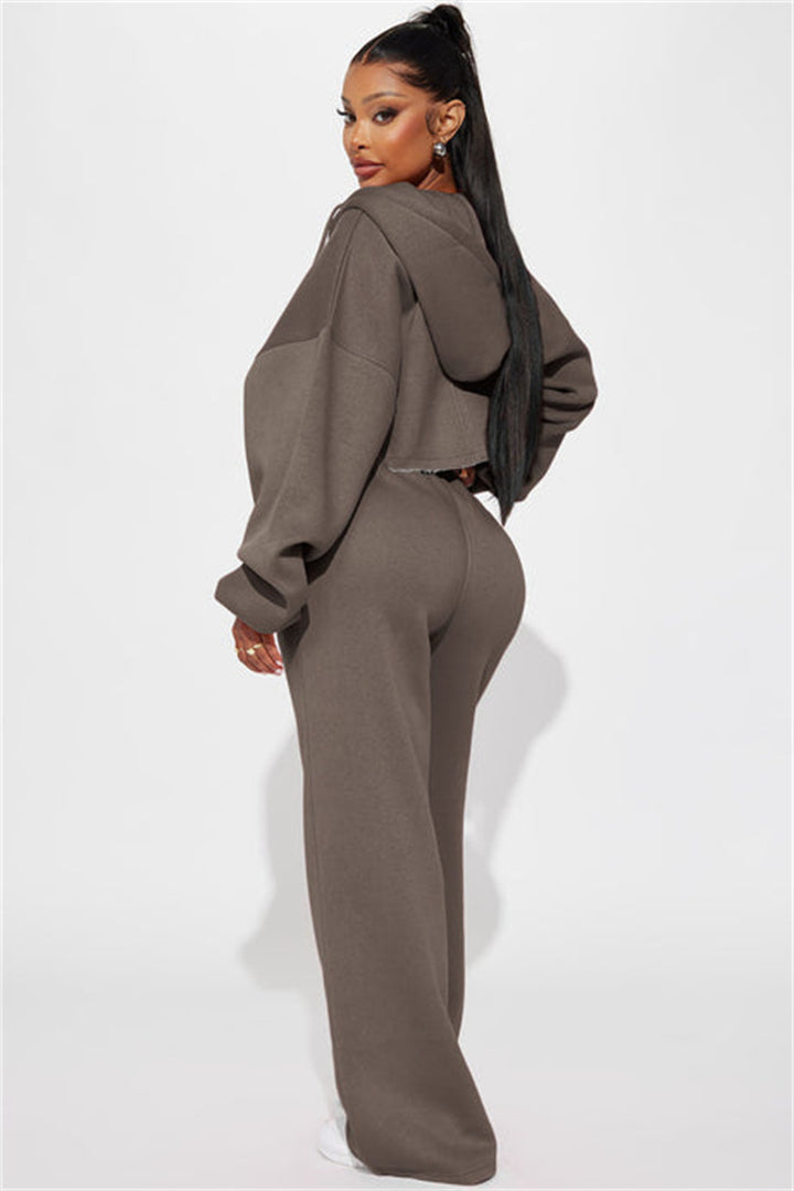 Women's Hooded Crop Top and Loose Jogging Pants Lounge Set made of Soft Fleece Mune Fashion
