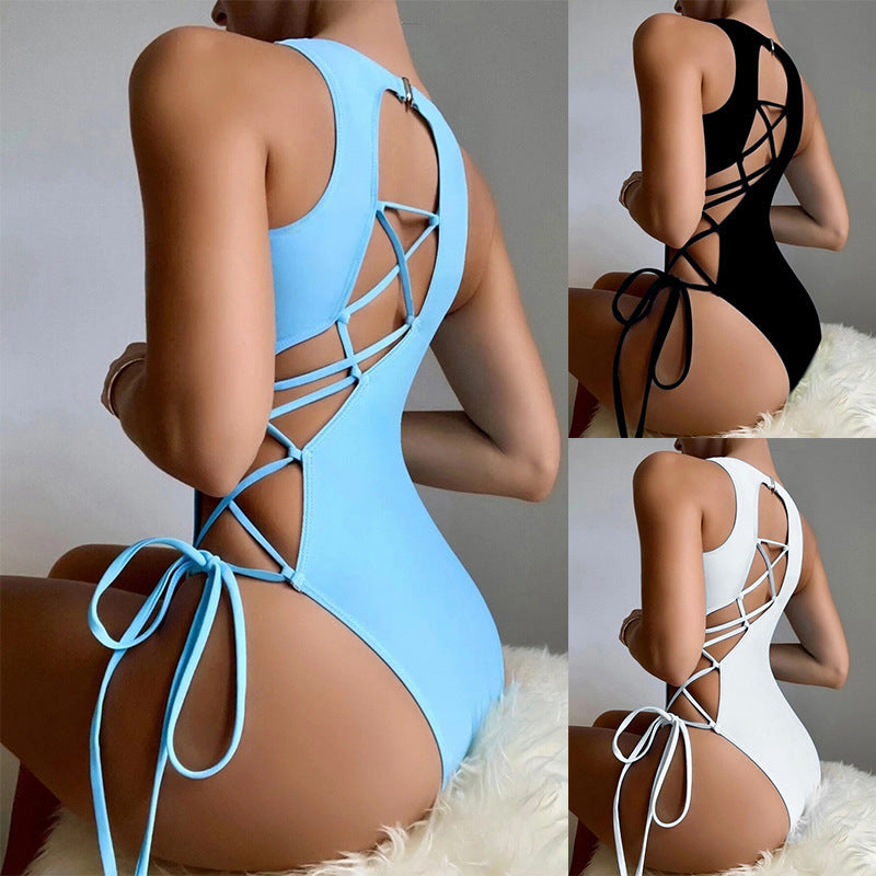 Women's one-piece swimsuit with sophisticated cut and lacing details Mune Fashion