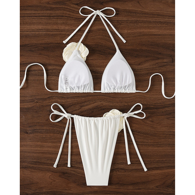 Women's bikini set with floral accents Mune Fashion