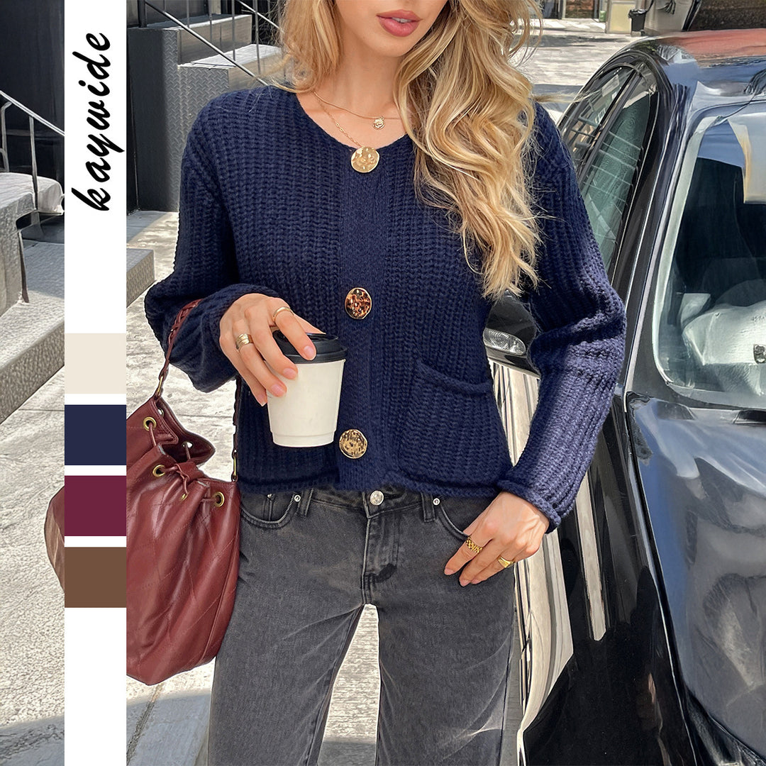 Women’s short-cut textured knit cardigan with large gold buttons and patch pockets Mune Fashion