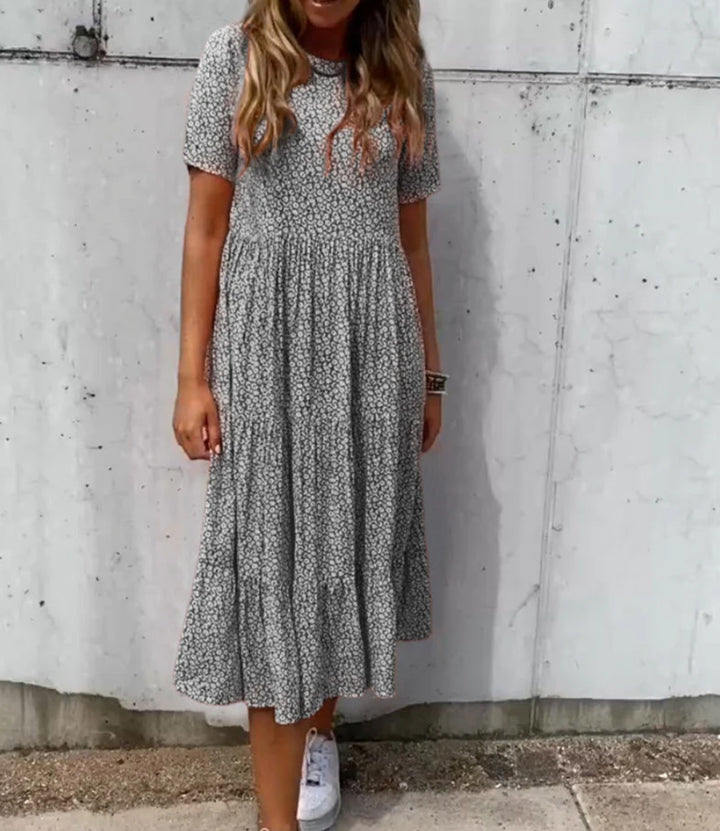 Women's light midi dress with gathered waist, short sleeves, and multilayered tiered skirt Mune Fashion