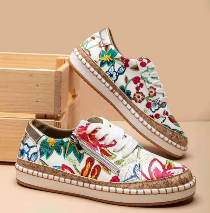 Women's floral platform sneaker with cork platform, side zipper and cushioned comfort insole Mune Fashion