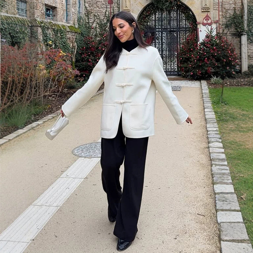 Women's short coat with Chinese toggle closures, oversized sleeves, and patch pockets Mune Fashion