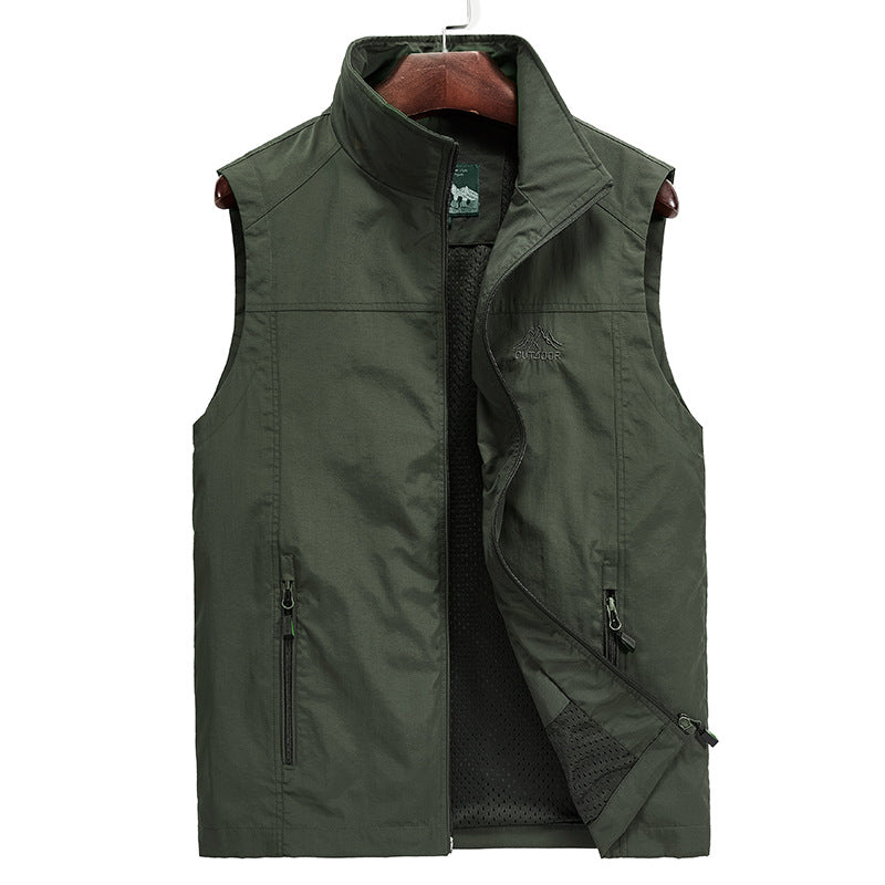 Men's Lightweight Outdoor Softshell Vest with Breathable Mesh Lining and Concealed Zipper Pockets Mune Fashion