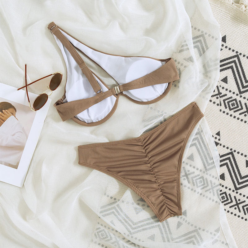 Women’s triangle bikini with innovative cut and high wearing comfort Mune Fashion