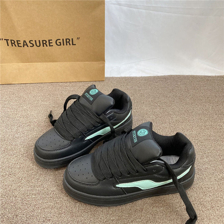 Women's sneakers in modern design with breathable surface structure and comfortable cushioning Mune Fashion