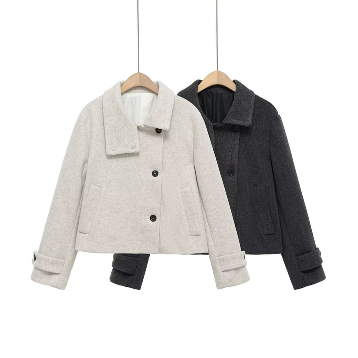 Ladies short wool blend jacket with shawl collar, boxy shape and adjustable cuffs Mune Fashion