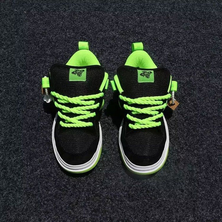Women's urban sneakers with innovative lacing and extra cushioning sole Mune Fashion