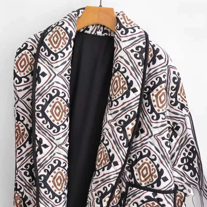 Women's quilted kimono jacket with graphic ethnic print and waist belt Mune Fashion