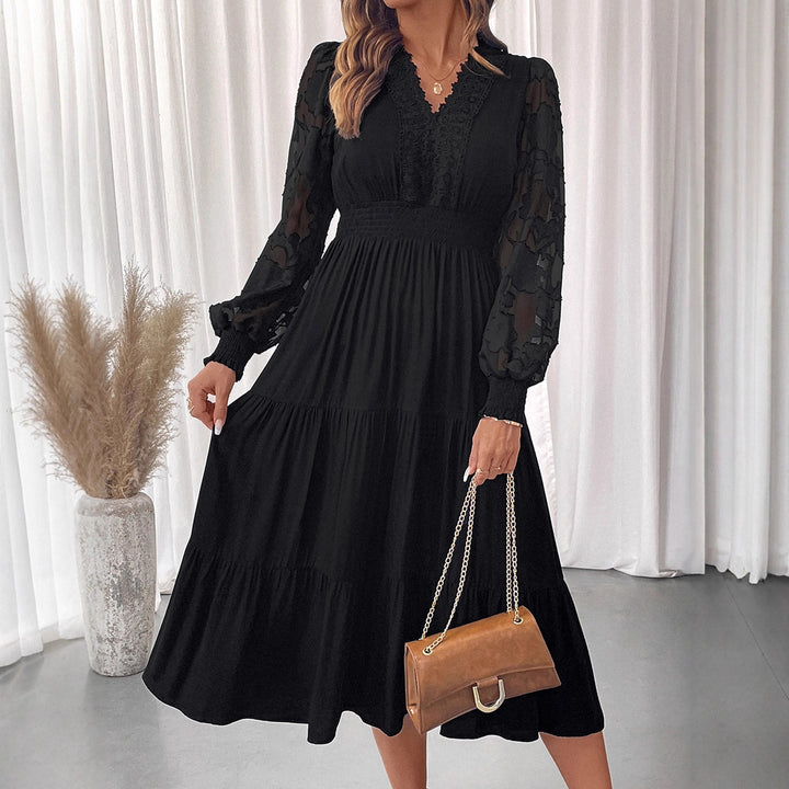 Ladies Elegant Maxi Dress with Lace Details Mune Fashion
