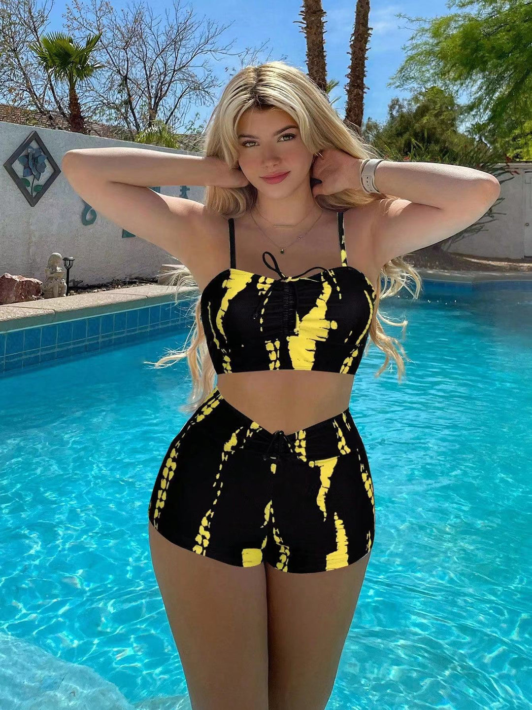 Women's sporty bikini set with high-cut bottom and stylish top Mune Fashion