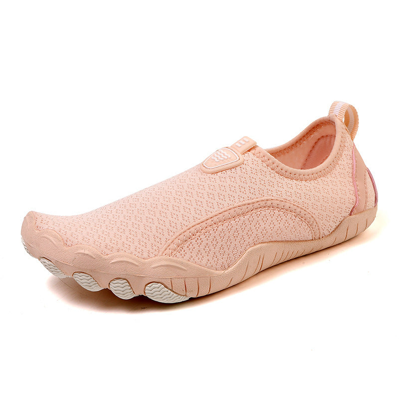 Women's lightweight and flexible water shoes with breathable knitted upper material and non-slip tread sole Mune Fashion