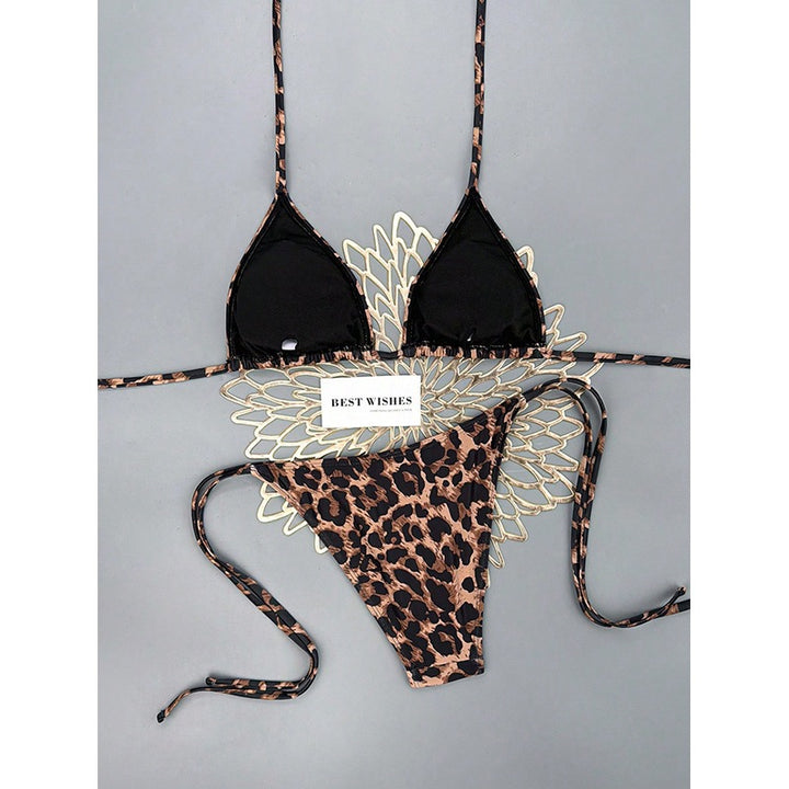 Ladies triangle bikini with trendy leopard pattern Mune Fashion