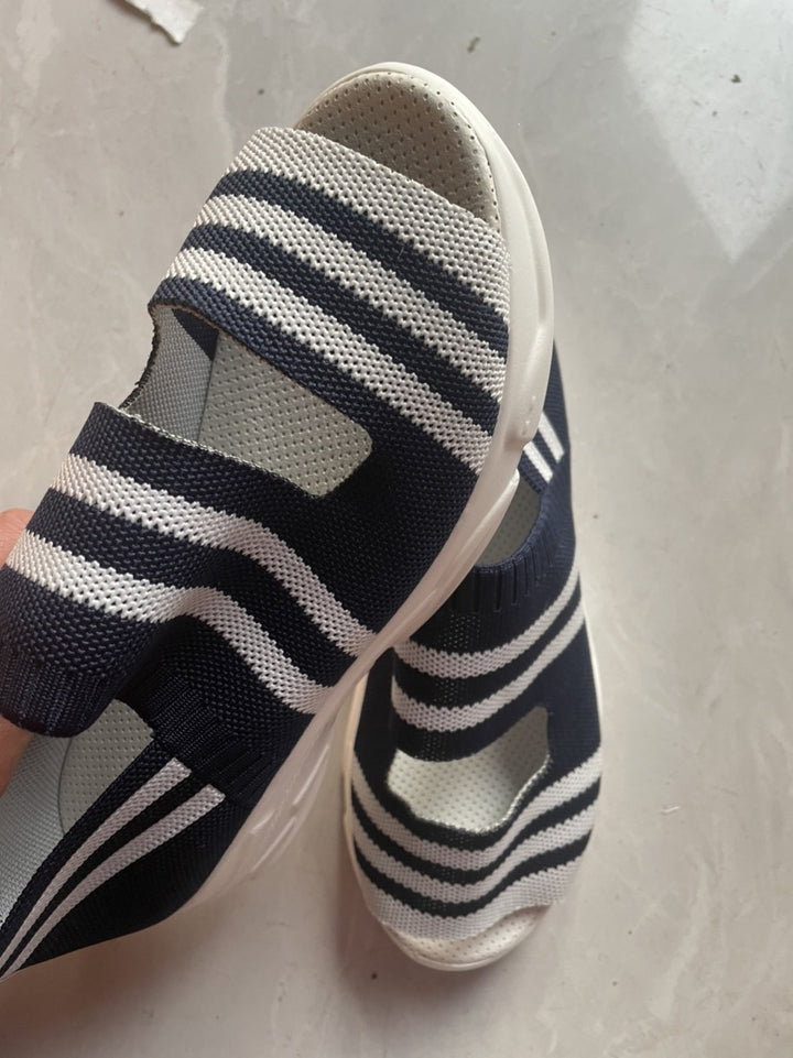 Women's knitted slippers with open toe area, breathable stretch upper material and lightweight comfort sole Mune Fashion