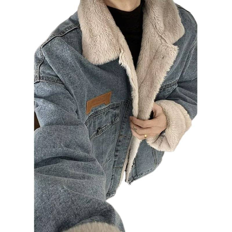 Men's Denim Jacket with Faux Fur Collar Mune Fashion