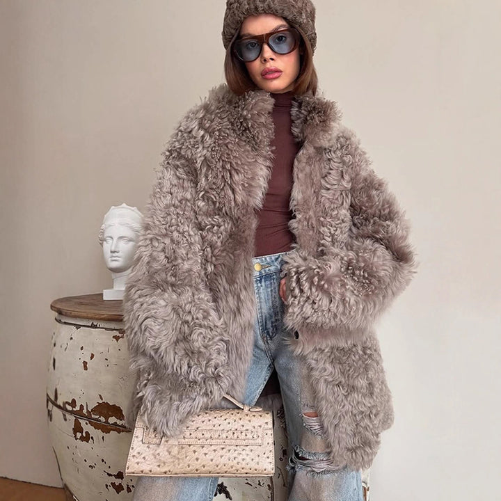 Women's Oversize Faux Fur Coat with Curly Teddy Look and Wide Boxy Silhouette Mune Fashion