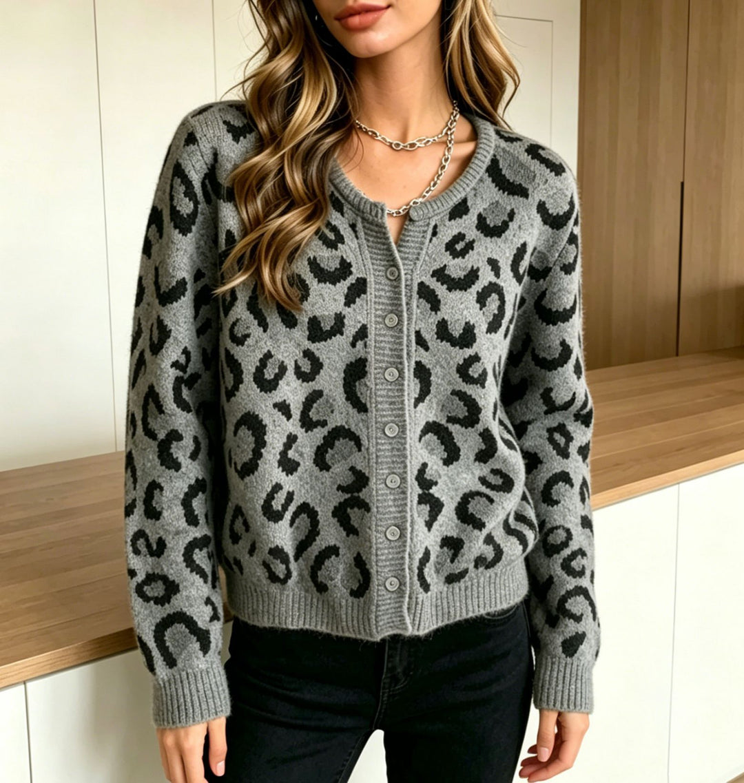 Women's Short Cardigan in Leo-Jacquard with Ribbed Hem and Round Neckline Mune Fashion