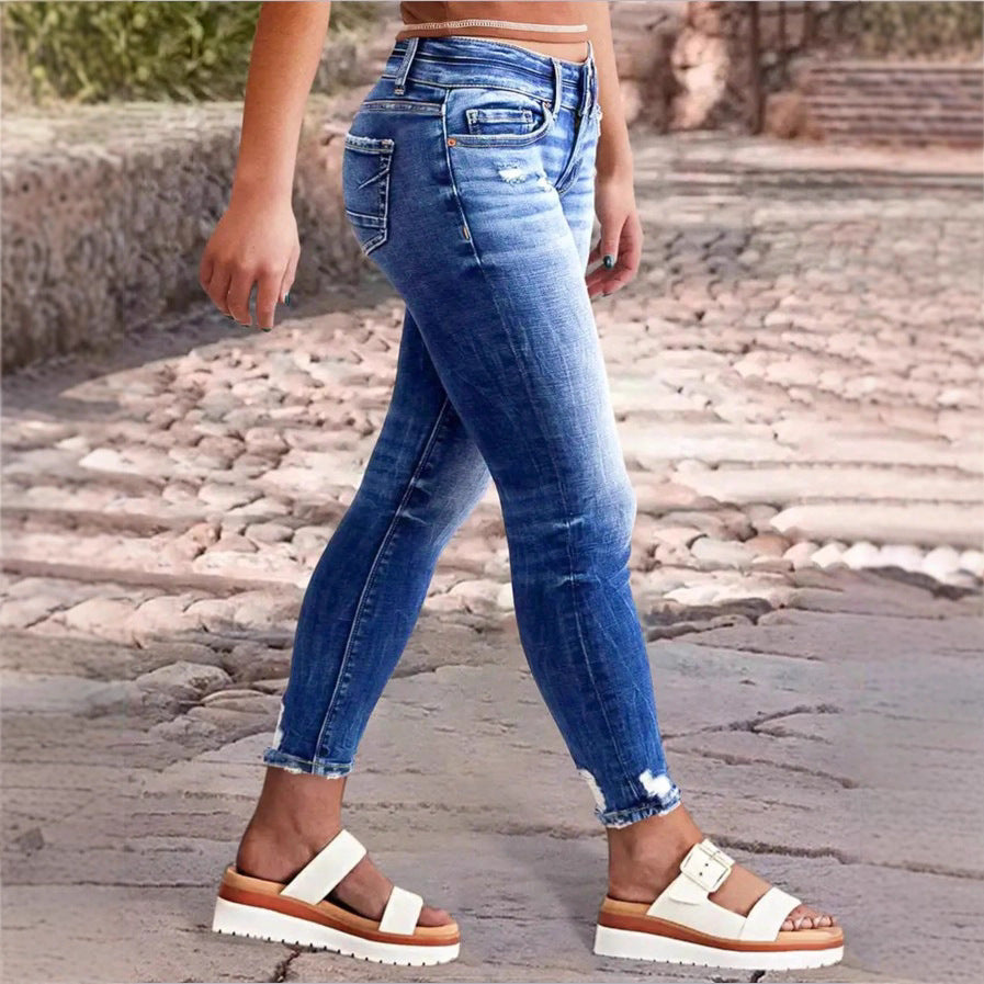 Women's high-waisted Slim-Cropped Jeans with raw hem, Used-Wash and elastic comfort waistband Mune Fashion