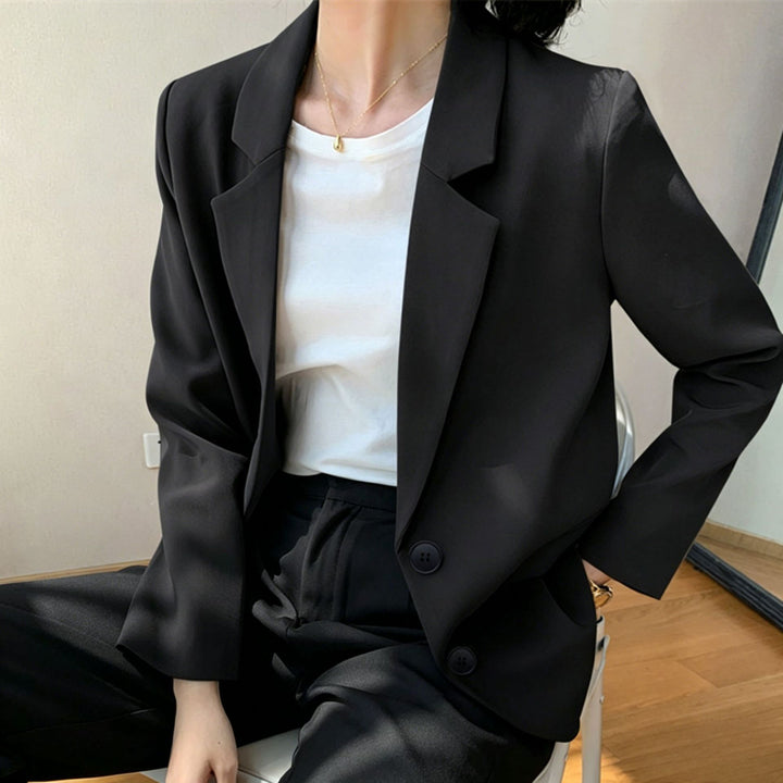 Women's Elegant Oversized Blazer with High-Quality Details Mune Fashion