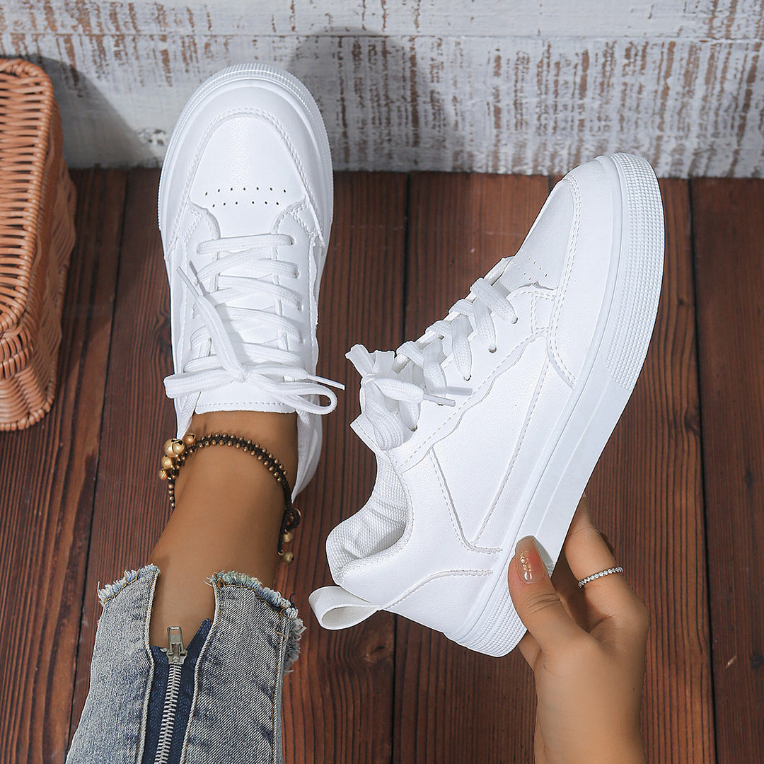 Women’s Platform Sneaker with Minimalist Leather Look and Padded Comfort Insole Mune Fashion