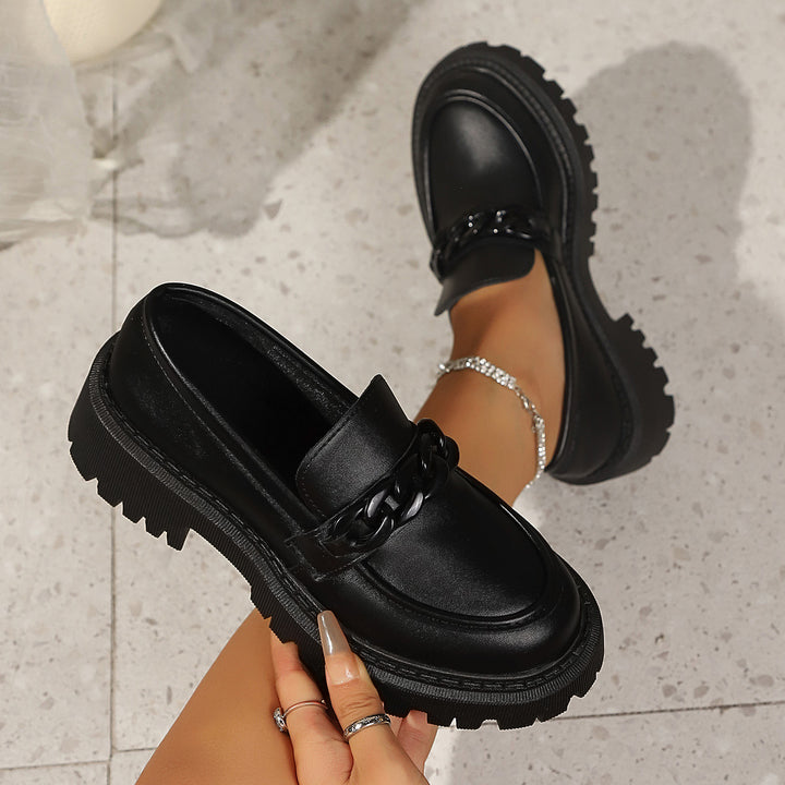 Women Chunky Patent Loafers with Thick Profile Sole and Chain Decoration Mune Fashion