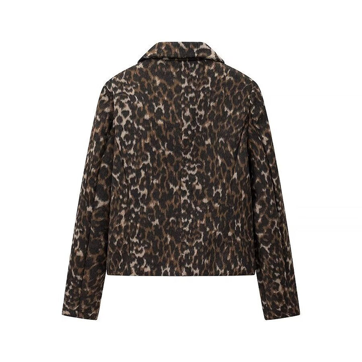 Women's Boxy Short Jacket with Leopard Print, Shirt Collar and Patch Pockets Mune Fashion