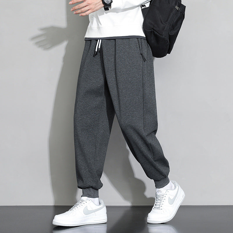 Men's sporty and comfortable joggers