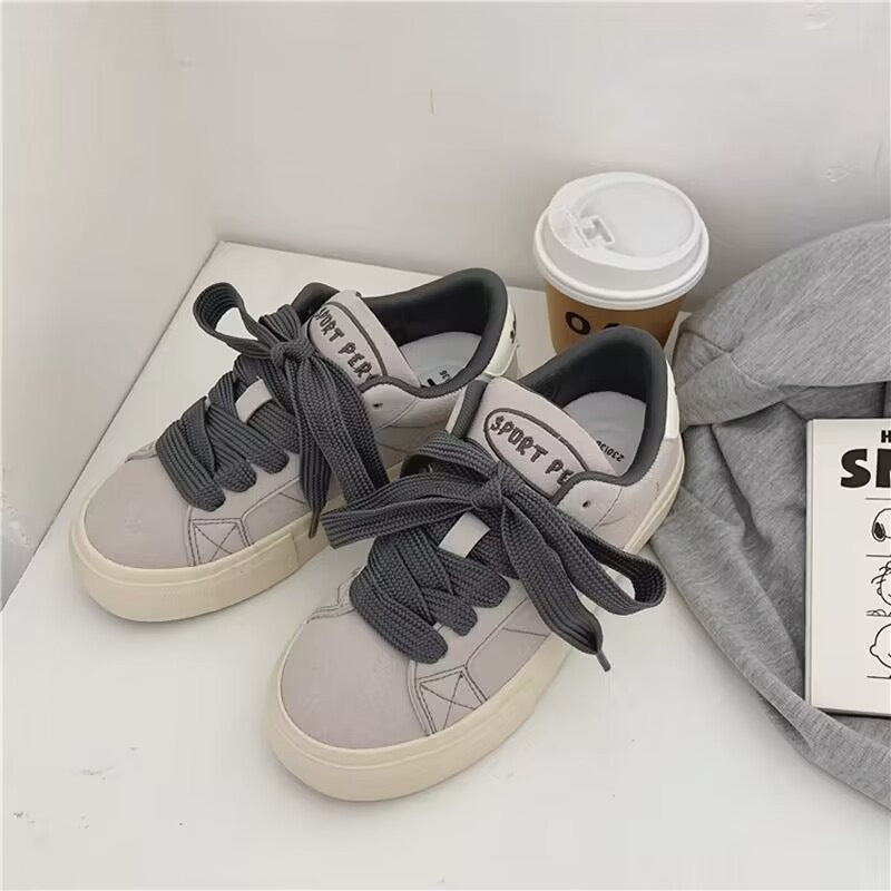 Women's sporty sneakers made of high-quality suede with comfortable lacing details Mune Fashion