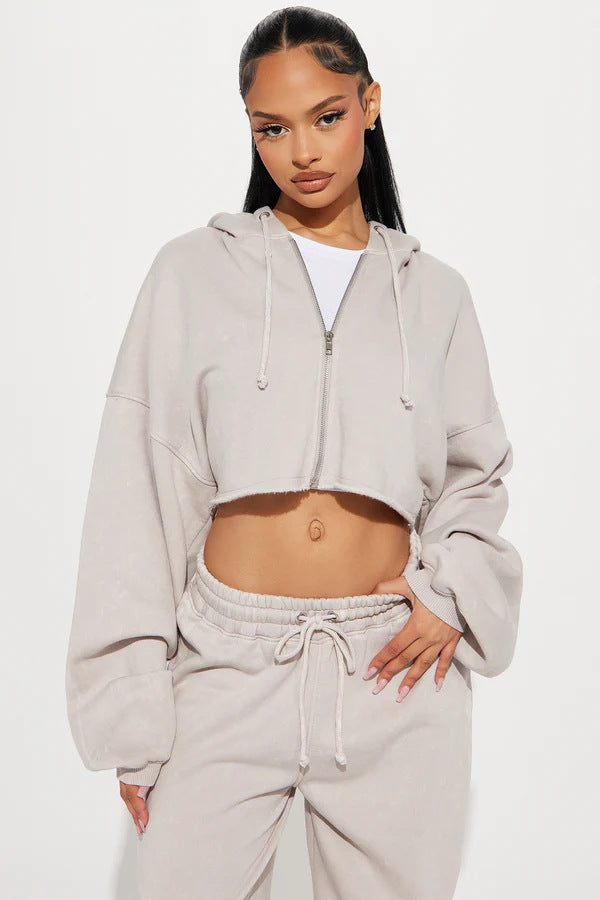 Women's Hooded Crop Top and Loose Jogging Pants Lounge Set made of Soft Fleece Mune Fashion