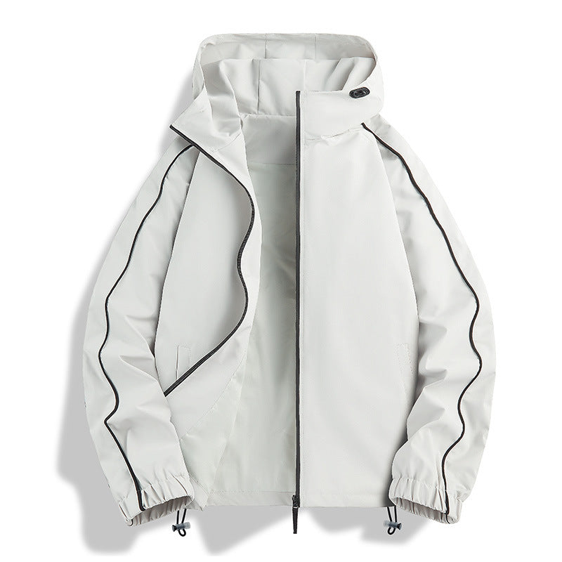 Unisex Lightweight two-tone wind and rain jacket with hood, drawstring and zip pockets Mune Fashion