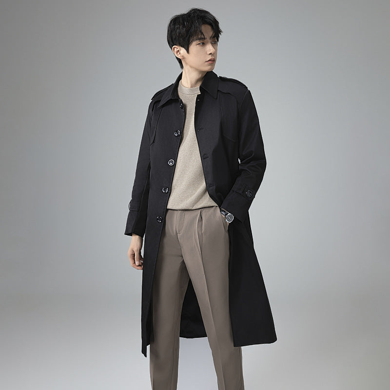 Men's trench coat with waist belt, shoulder flaps and classic button placket Mune Fashion