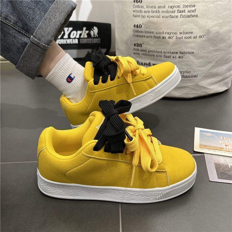 Women sneakers made of high-quality textile with comfortable insole Mune Fashion