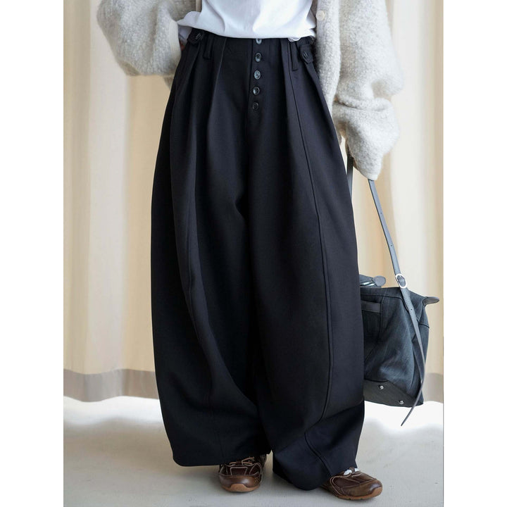 Women wide pants with high waist and decorative button placket Mune Fashion