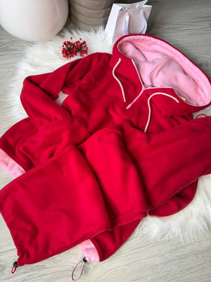 Women's fleece loungewear set with half front zip, lined hood and high cut comfort pants Mune Fashion