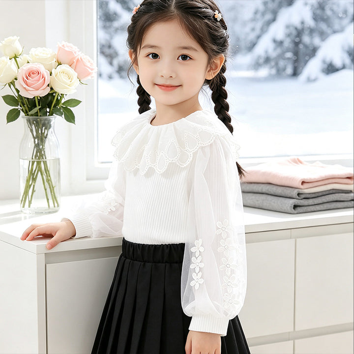 Girl's blouse with romantic lace collar and transparent puff sleeves Mune Fashion